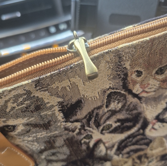 Cat Tapestry Handbag with Tan Handles - Picture 5 of 5